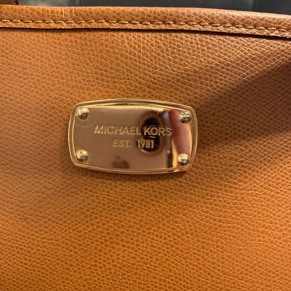 I don’t use this bag because I have another - Picture 3 of 3